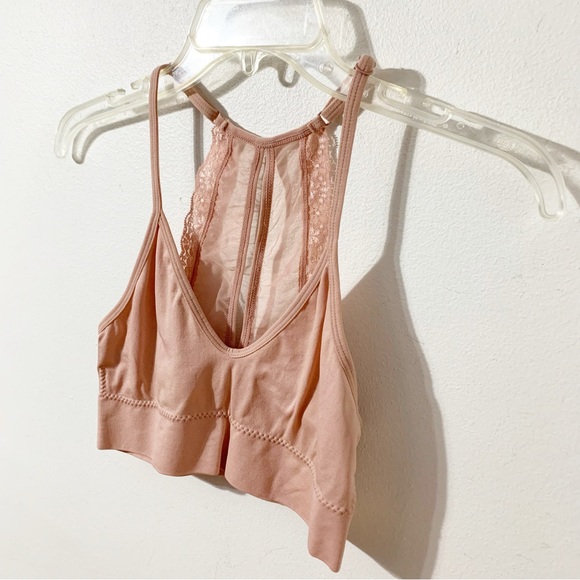 Reebok Split Lacey Back Sports Like Bra Adjustable Straps Blush Size Small Vneck - Picture 2 of 6